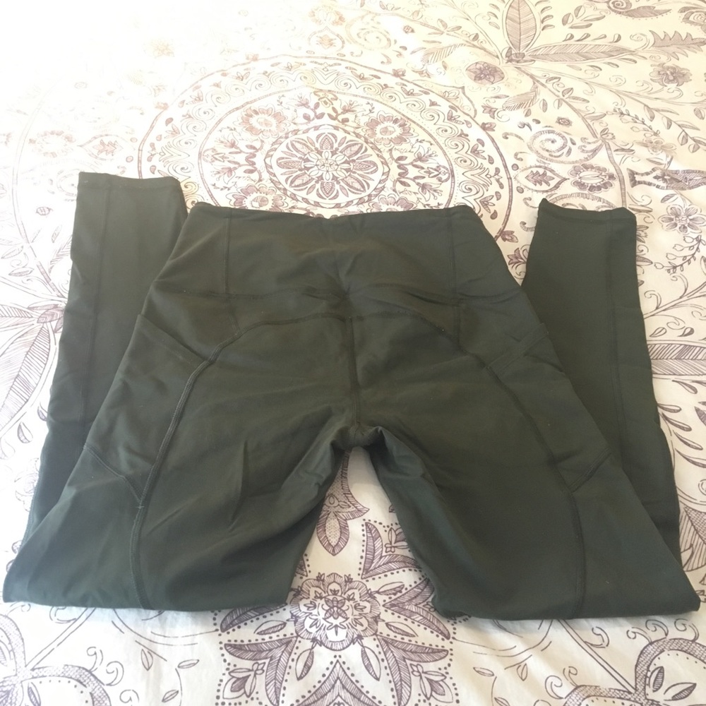 Knockout by Victoria Sport VSX pocket leggings